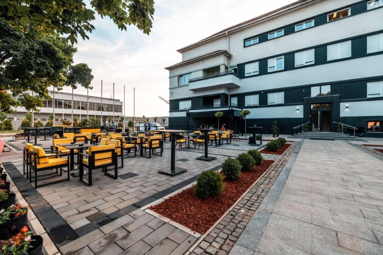 Hotel Cataleya Sabac Exterior photo